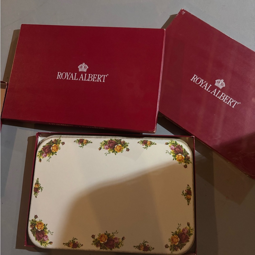Royal Albert old country roses Placemat sets (12 pieces in total)